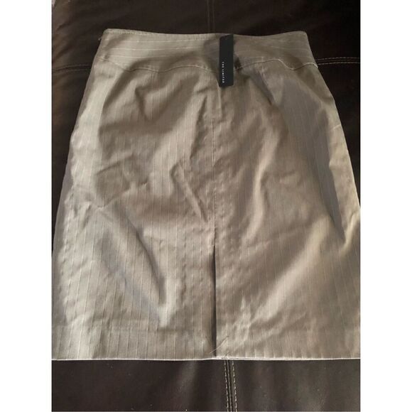 The Limited Pencil Skirt Gray Size 2 NWT - Picture 4 of 10